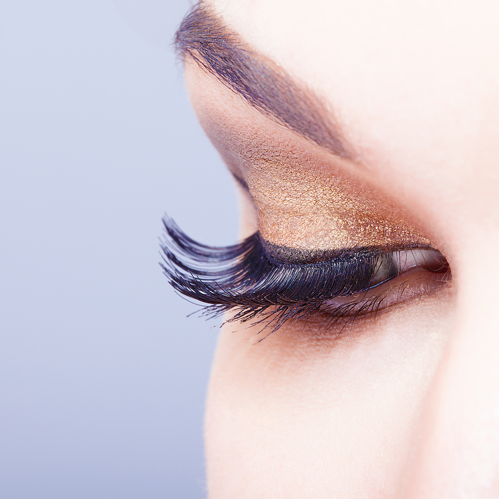 Clever Makeup Tips for Eyelash Extensions to Stun Everyone