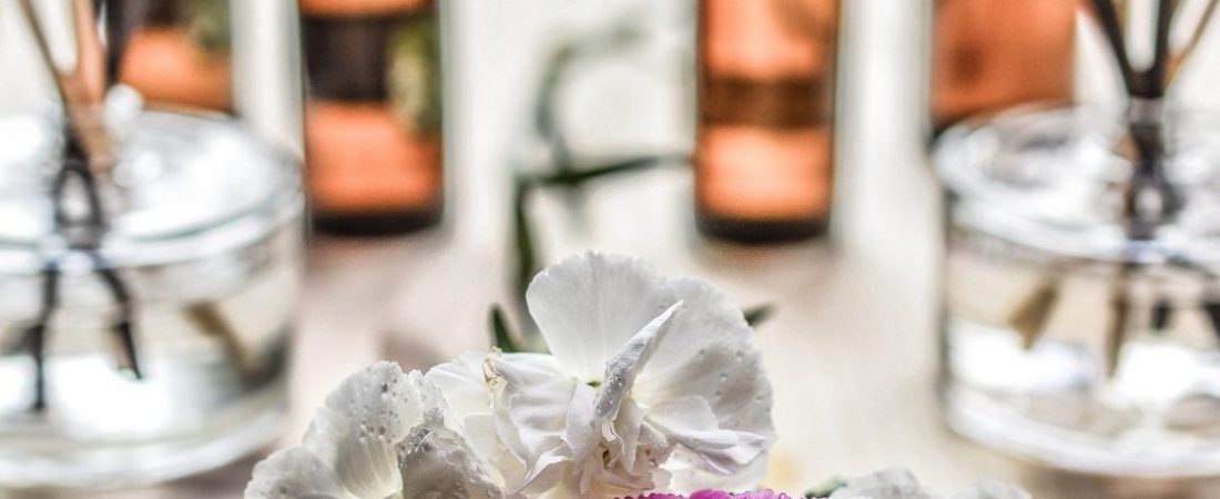 How to Use Aromatherapy to Heal Your Skin
